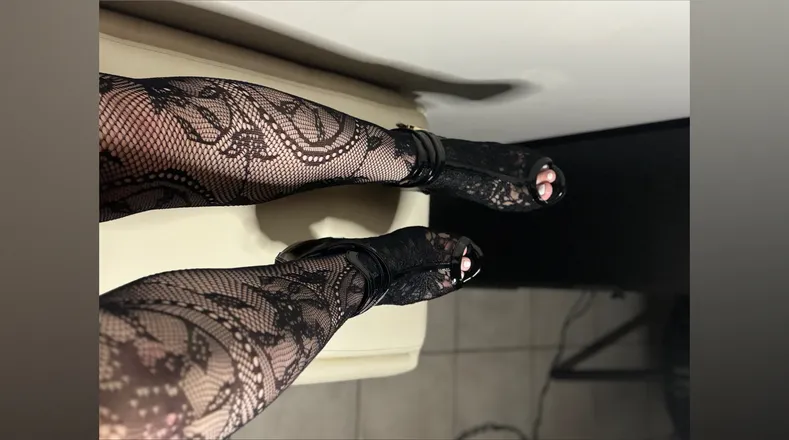 OnlyFans cuenta ann_lila header 2