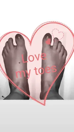 OnlyFans cuenta tinydaintyfeet avatar 1