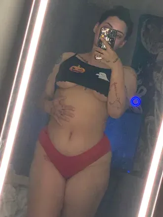OnlyFans cuenta lisalezliee_ avatar 1