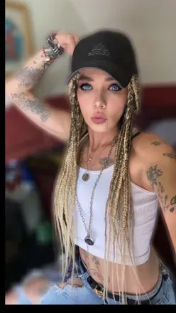 OnlyFans cuenta nerdygirl74 avatar 1