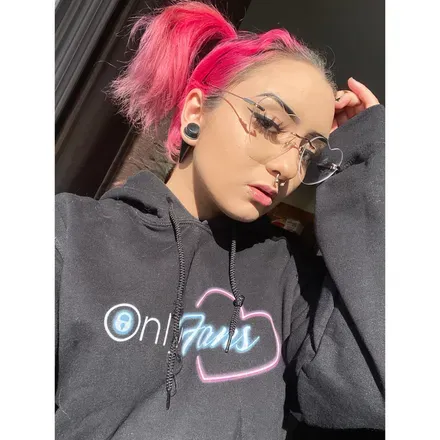 OnlyFans cuenta esme.elmwood avatar 1