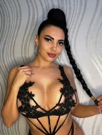 OnlyFans cuenta karladean avatar 1