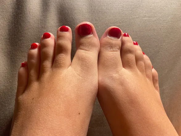 OnlyFans cuenta feetfooting header 2
