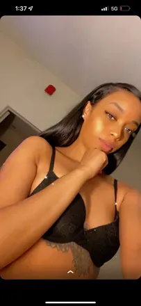 OnlyFans cuenta bigteasebigshow header 2