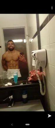 OnlyFans account  lighskinmuscle1999 avatar 1