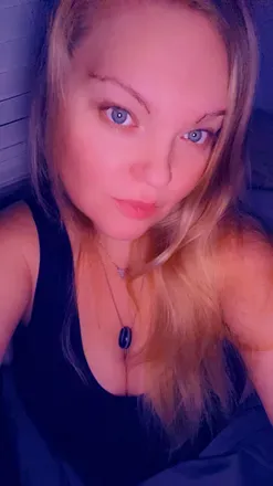 OnlyFans account  mrshoss21 avatar 1