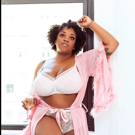 OnlyFans cuenta noraray_sunshine header 2