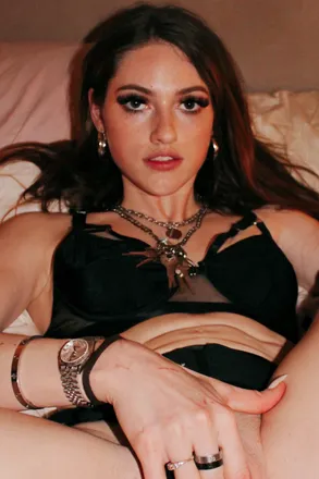 OnlyFans cuenta goddessjaim header 2