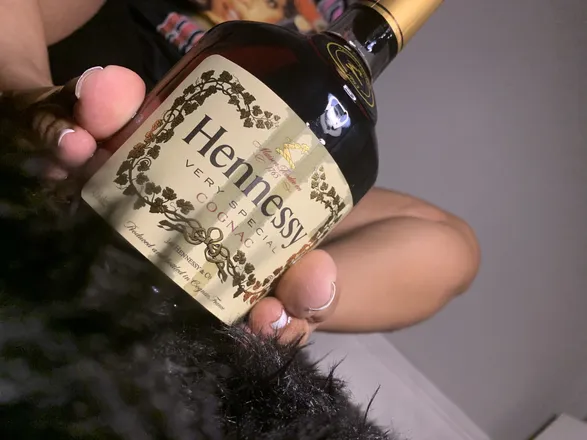 OnlyFans cuenta hennessydripz header 2
