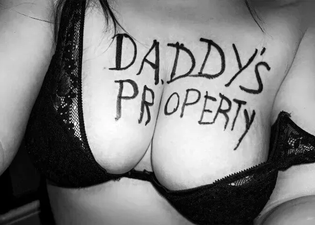 OnlyFans cuenta just_his_brat header 2