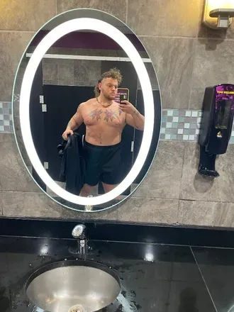 OnlyFans cuenta mvyoung avatar 1