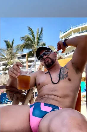 OnlyFans account  josee_esar header 2