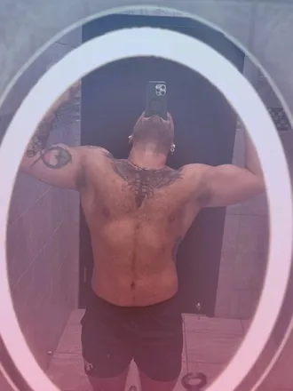 OnlyFans cuenta burghbearcub header 2