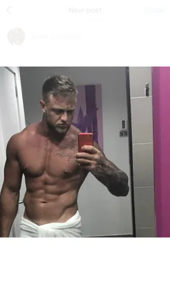 OnlyFans cuenta essexthor previous_headers_1 2