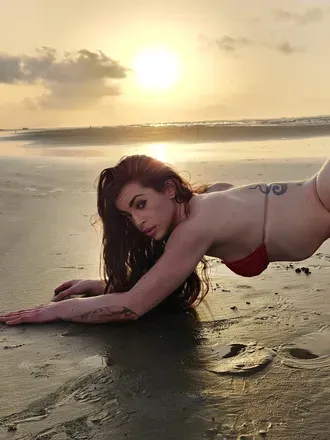 OnlyFans cuenta kiki-4-2-0 header 2