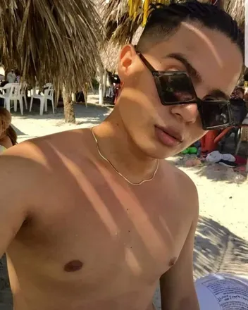 OnlyFans account  valentinozuban avatar 1