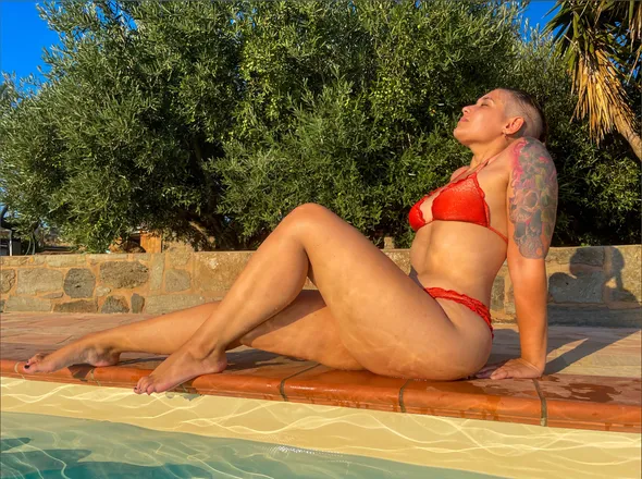 OnlyFans account  mysteriathewitch header 2