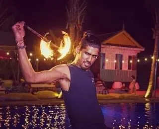 OnlyFans de burnwithraj666