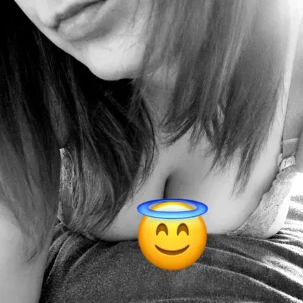 OnlyFans cuenta queen_cherry01 avatar 1
