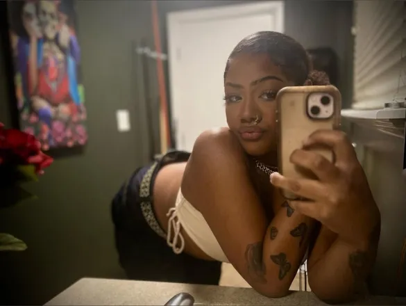 OnlyFans cuenta thicxyypiggyy header 2