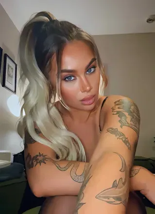 OnlyFans account  selenaparkerr avatar 1