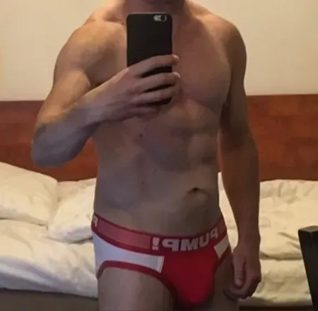 OnlyFans account  tinybtm avatar 1