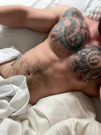 OnlyFans cuenta daddygnq header 2