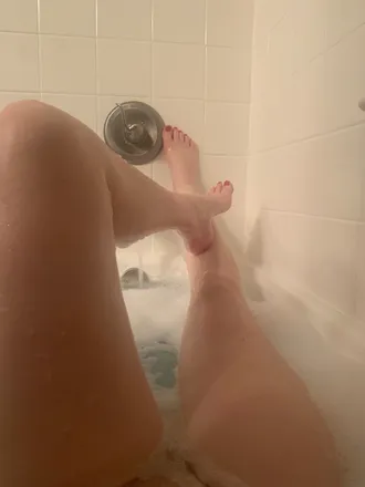 OnlyFans cuenta lustful_feet_1 header 2