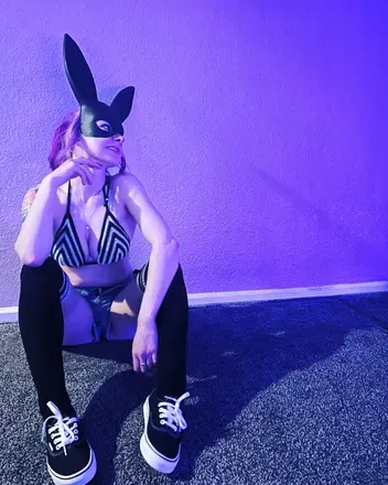 OnlyFans account  thxdancingdawn avatar 1
