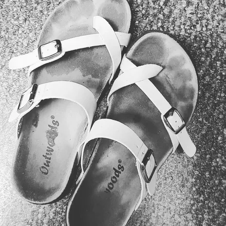 OnlyFans cuenta smelliefeetsweetie header 2