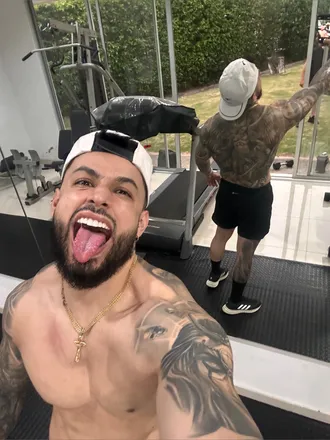 OnlyFans cuenta cesar_medina header 2