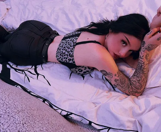 OnlyFans cuenta diaraa header 2