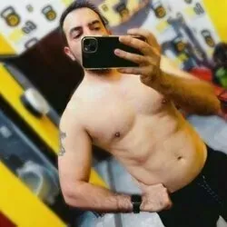 OnlyFans cuenta yourboy_h avatar 1