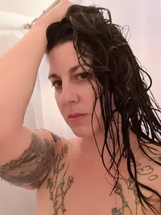 OnlyFans cuenta darkhairedtemptress avatar 1