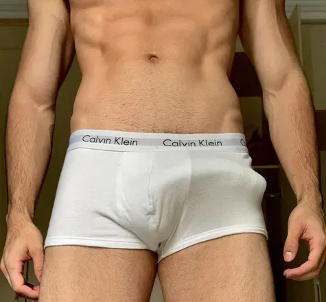 OnlyFans cuenta fineguynine avatar 1
