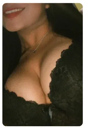 OnlyFans cuenta carlitalizbeth header 2