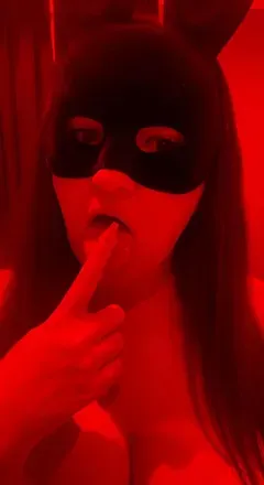 OnlyFans cuenta clawedbrunettebaddie avatar 1