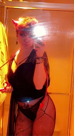 OnlyFans account  vampprincess03 avatar 1