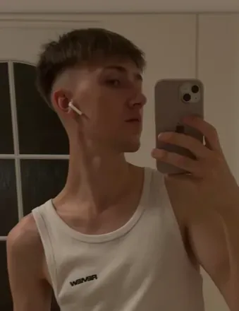 OnlyFans cuenta iamsweetboy_free avatar 1