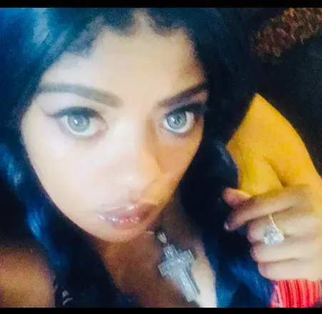 OnlyFans cuenta stacymochahontas header 2