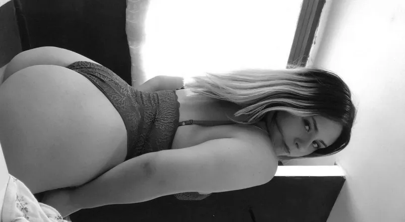 OnlyFans cuenta u1esmerralda header 1