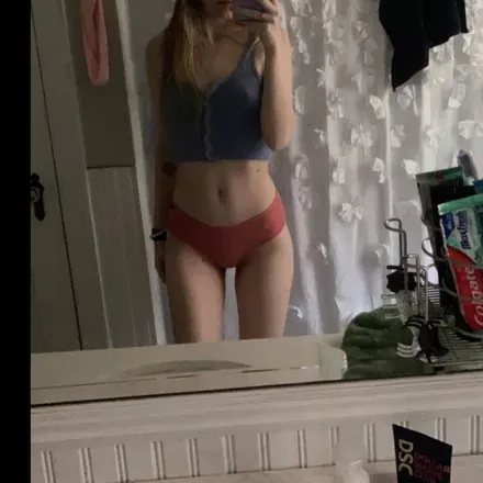 OnlyFans cuenta angelicredheadxx avatar 1