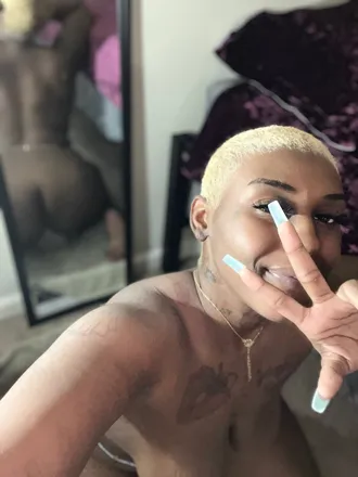 OnlyFans cuenta vipervixxxen header 2