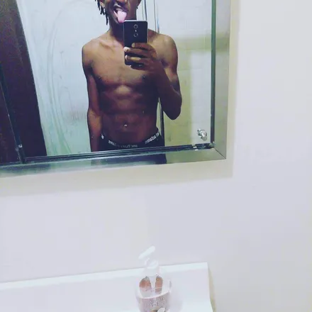 OnlyFans cuenta retro_kingmula header 2