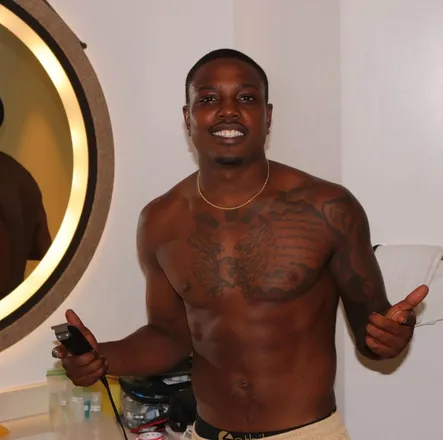 OnlyFans cuenta jmoney818 header 2