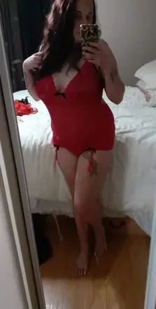 OnlyFans account  kellymariehotwife header 2