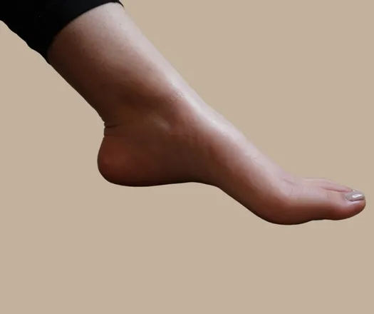 OnlyFans cuenta tooposhfeet77 header 2