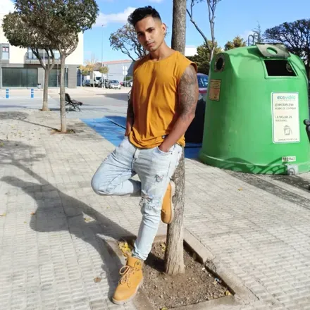 OnlyFans account  luisdevia_94 avatar 1