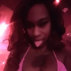OnlyFans cuenta queenpoetic avatar 1