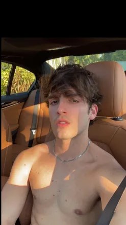 OnlyFans cuenta echobrickell8 header 2